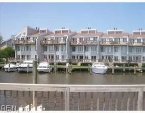 100 Pinewood Rd Apt 134 Rd #134, Virginia Beach, VA 23451