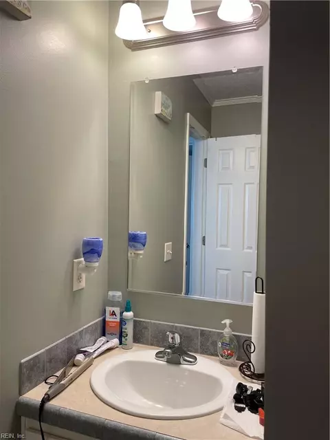 Bath - 126 Mallard St, Grandy, NC 27939 photo 5 of 5