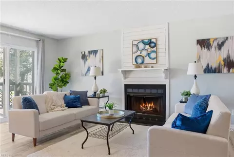 737 W Ocean View Ave #A, Norfolk, VA 23503