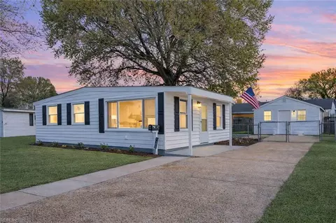 2703 Cayce Dr, Chesapeake, VA 23324