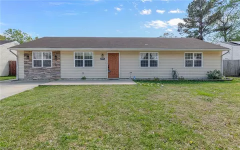 2909 Dante Pl, Virginia Beach, VA 23453