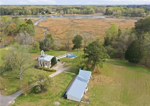 1548 Cherry Grove Rd N, Suffolk, VA 23432
