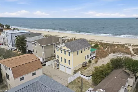 4812 Bay Bridge Ln, Virginia Beach, VA 23455
