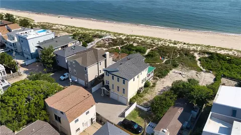 4812 Bay Bridge Ln, Virginia Beach, VA 23455