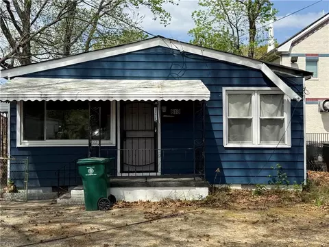 613 47th St, Newport News, VA 23607