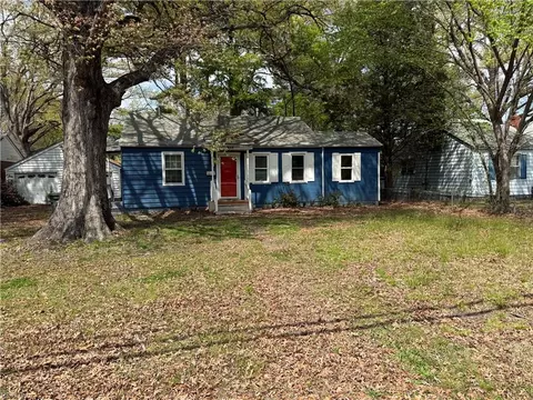 613 Briarfield Rd, Newport News, VA 23605