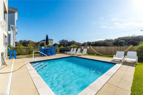 Exterior - 4616 Lindbergh Ave, Kitty Hawk, NC 27949 photo 9 of 10