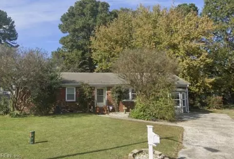 212 Newberry Ct, Virginia Beach, VA 23462