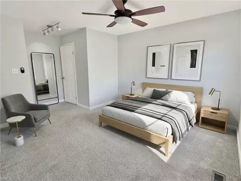 Bedroom - 1008 Rowe St, Hampton, VA 23669 photo 1 of 5