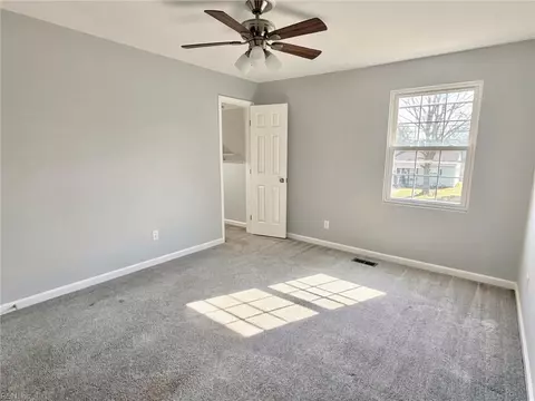 Bedroom - 1008 Rowe St, Hampton, VA 23669 photo 4 of 5