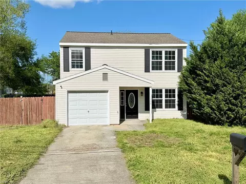 Exterior - 1008 Rowe St, Hampton, VA 23669 photo 9 of 11