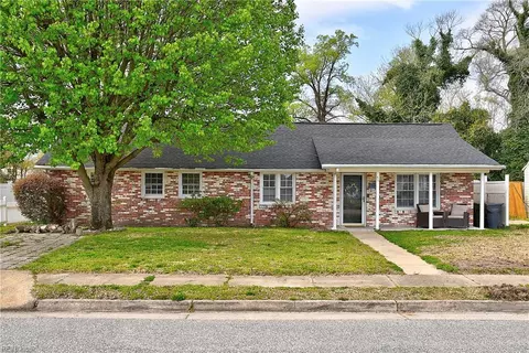 45 Jordan Dr, Hampton, VA 23666