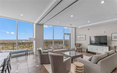 4545 Commerce St #3106, Virginia Beach, VA 23462