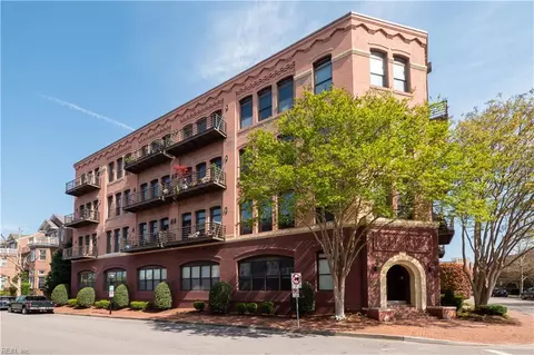 230 W Tazewell St #401, Norfolk, VA 23510