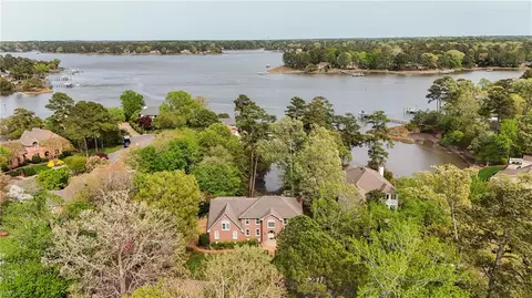 928 Enfield Chse Chase, Virginia Beach, VA 23452