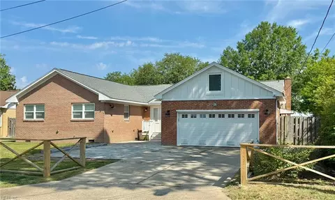 Exterior - 14 Eagle Point Rd, Hampton, VA 23669 photo 6 of 6