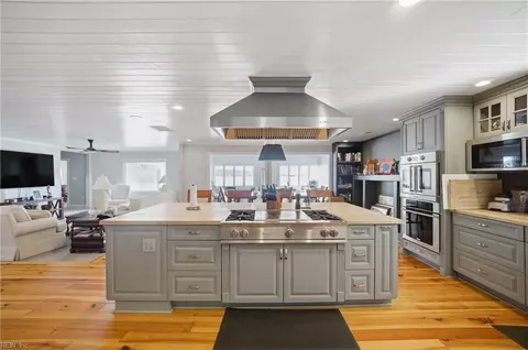 Kitchen - 14 Eagle Point Rd, Hampton, VA 23669 photo 1 of 5