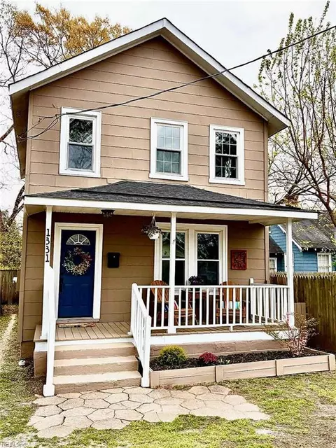 1331 Hull St, Chesapeake, VA 23324