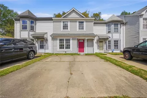 4606 Stonebridge Ln, Virginia Beach, VA 23462