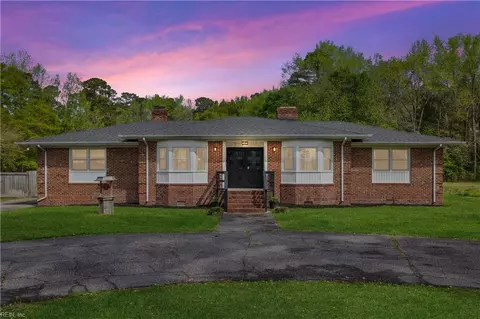4744 Sunray Ave, Chesapeake, VA 23321