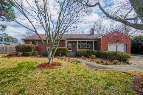 4905 Curling Rd, Virginia Beach, VA 23455