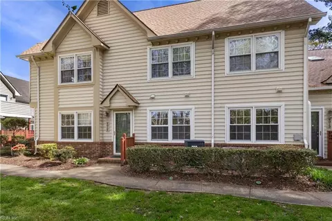401 Bracknell Arch Arch #E, Chesapeake, VA 23320