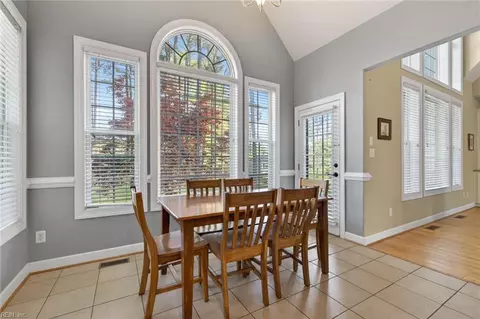 Dining - 709 Bristol St, Smithfield, VA 23430 photo 1 of 2