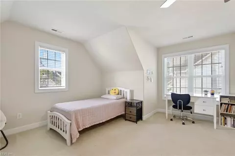 Bedroom - 709 Bristol St, Smithfield, VA 23430 photo 6 of 6