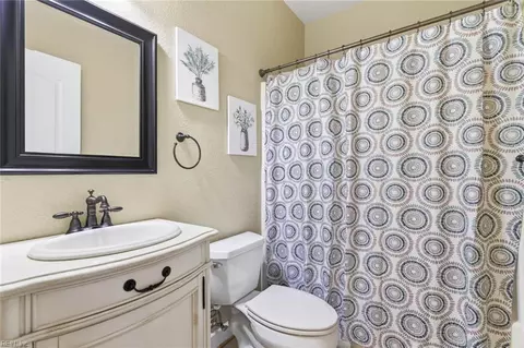 Bath - 709 Bristol St, Smithfield, VA 23430 photo 1 of 5