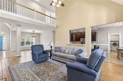 Living - 709 Bristol St, Smithfield, VA 23430 photo 1 of 3