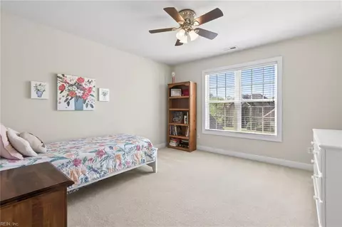 Bedroom - 709 Bristol St, Smithfield, VA 23430 photo 3 of 6