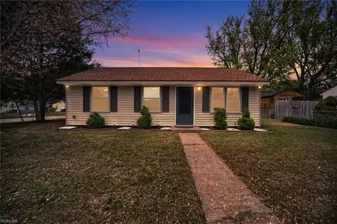 901 77th St, Newport News, VA 23605