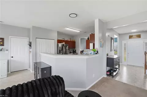 Entry Way - 137 Eagleton Cir, Moyock, NC 27958 photo 5 of 5