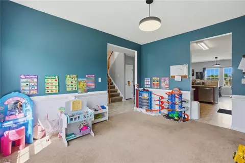 Entry Way - 137 Eagleton Cir, Moyock, NC 27958 photo 3 of 5