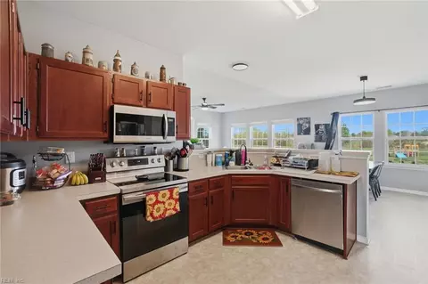 Kitchen - 137 Eagleton Cir, Moyock, NC 27958 photo 1 of 2