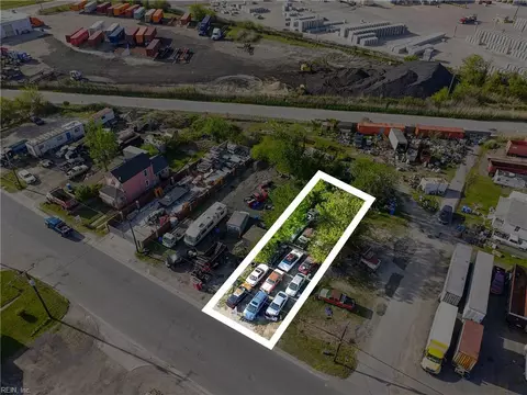 435 Freeman Ave, Chesapeake, VA 23324