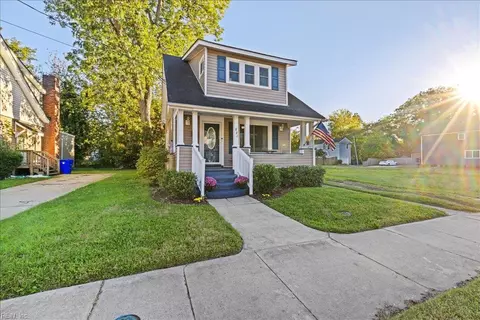 831 W 35th St, Norfolk, VA 23508
