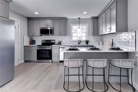 100 Daingerfield Rd, Williamsburg, VA 23185