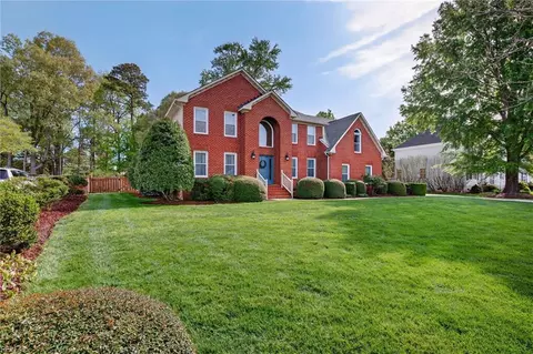 2332 Upper Greens Pl, Virginia Beach, VA 23456