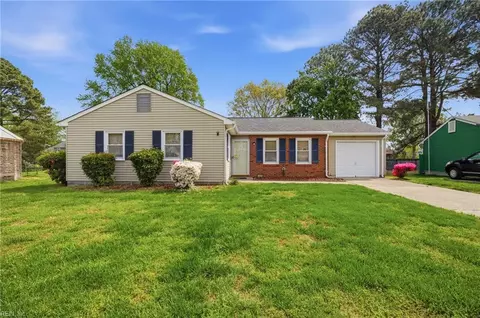 7 Jennifer Ln, Hampton, VA 23669
