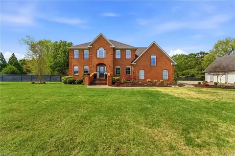 1512 Gray Rock Rd, Chesapeake, VA 23322