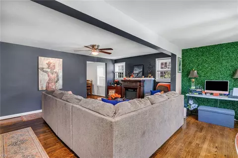 Living - 124 Cambridge Pl, Hampton, VA 23669 photo 1 of 1