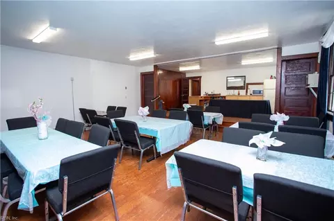 Dining - 241 Forrest Ave, Norfolk, VA 23505 photo 1 of 2