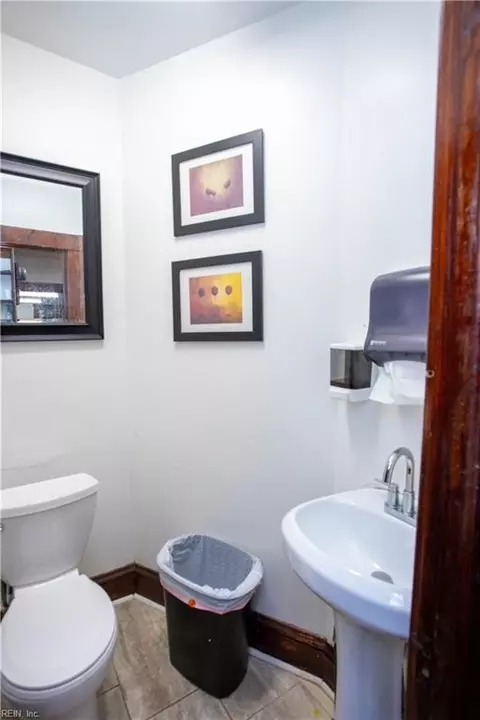 Bath - 241 Forrest Ave, Norfolk, VA 23505 photo 2 of 2