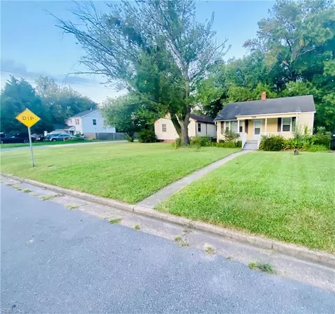 1305 Hoover Ave, Chesapeake, VA 23324