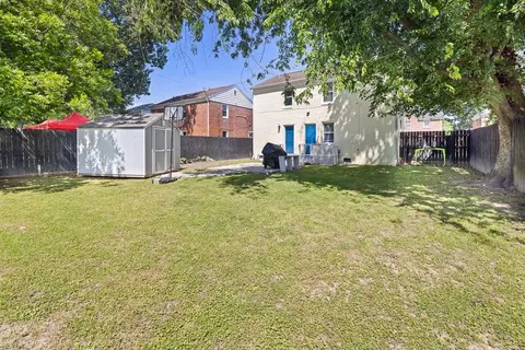 Exterior - 127 Clyde St, Hampton, VA 23669 photo 4 of 4