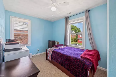 Bedroom - 127 Clyde St, Hampton, VA 23669 photo 3 of 4