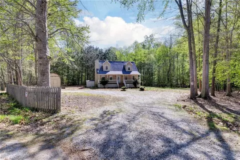 150 Campbell Ln #B, Newport News, VA 23602