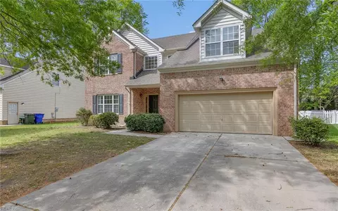 310 Canaan Cir, Suffolk, VA 23435