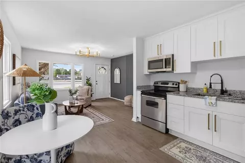 530 Price St, Hampton, VA 23663